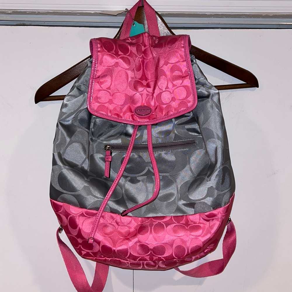 Coach Signature Getaway Backpack 🎒